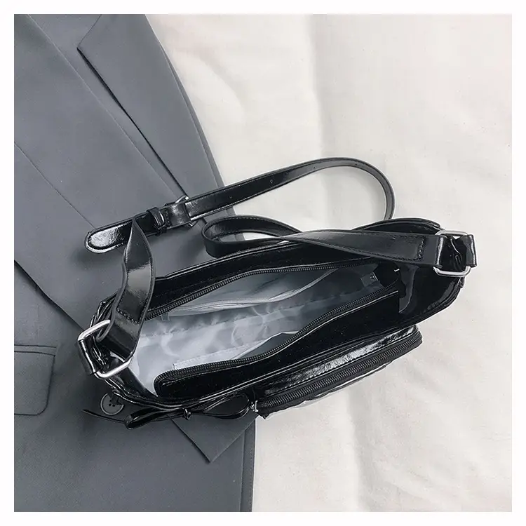 White Crossbody Bag for Women Small Card Design — feature 34