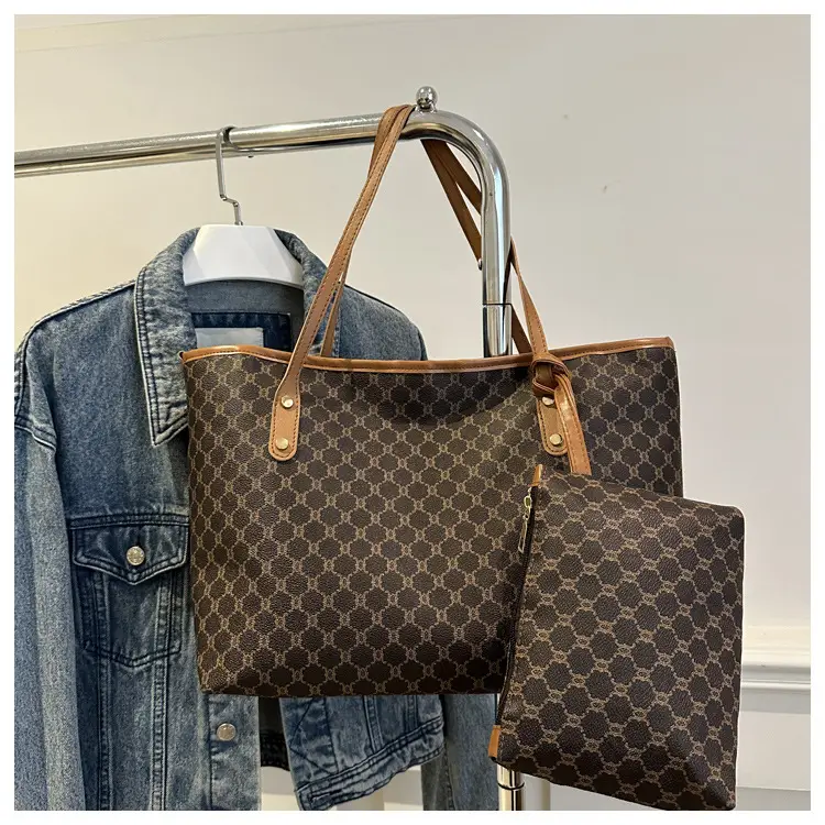 Women's Large Capacity Tote Bag Brown Monogram Pattern — feature 17