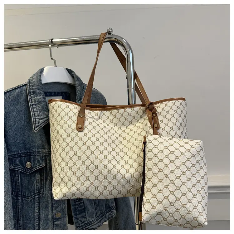 Women's Large Capacity Tote Bag Brown Monogram Pattern — feature 20