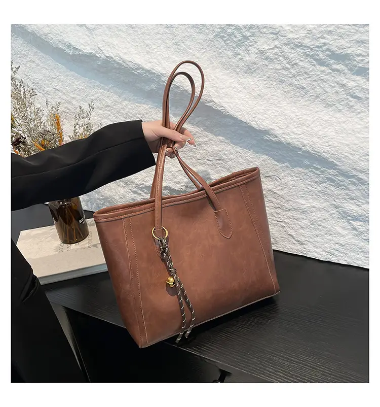 Vintage Brown Leather Tote Bag for Women — feature 15