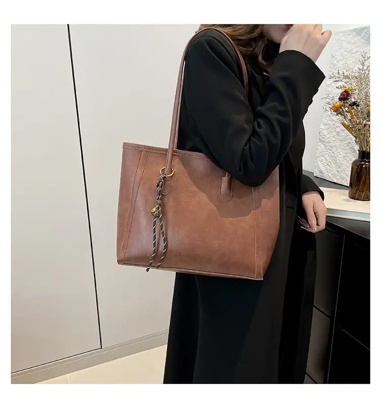 Vintage Brown Leather Tote Bag for Women — feature 17