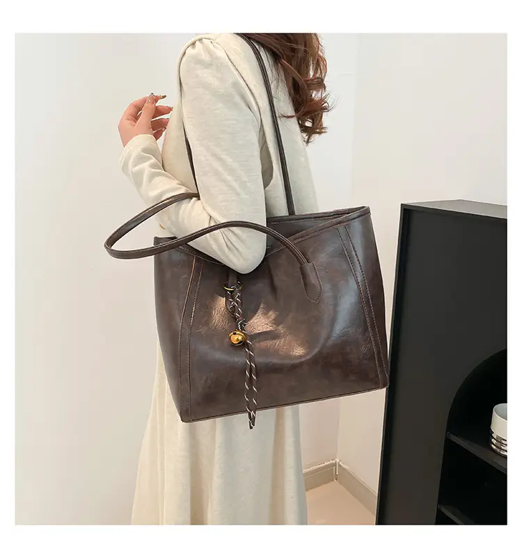 Vintage Brown Leather Tote Bag for Women — feature 32