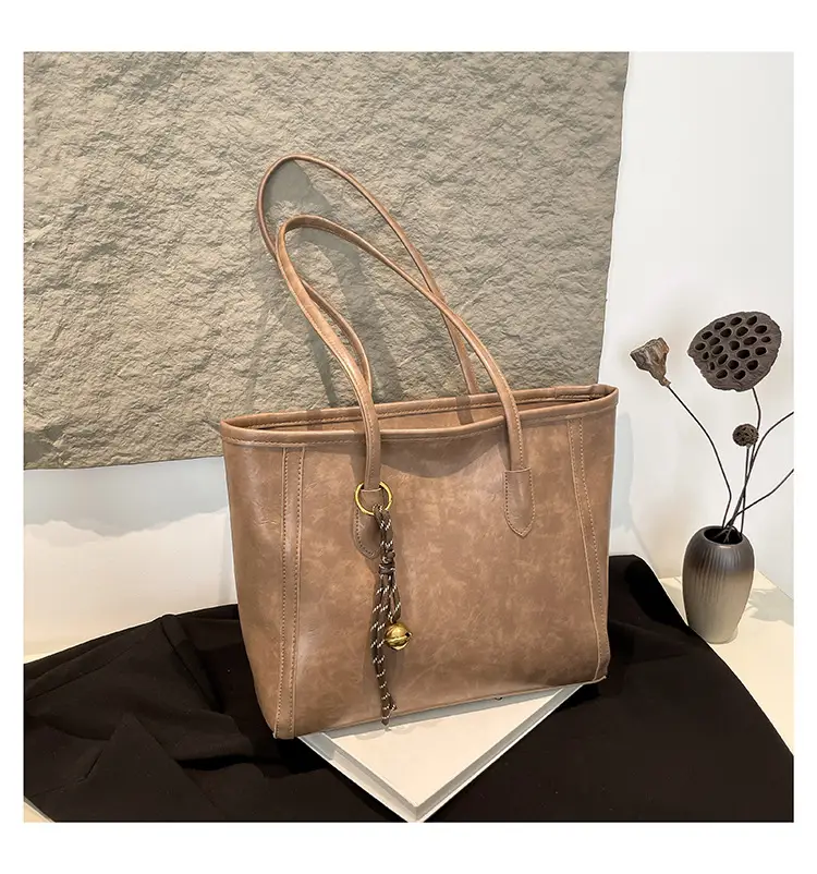 Vintage Brown Leather Tote Bag for Women - Image 2