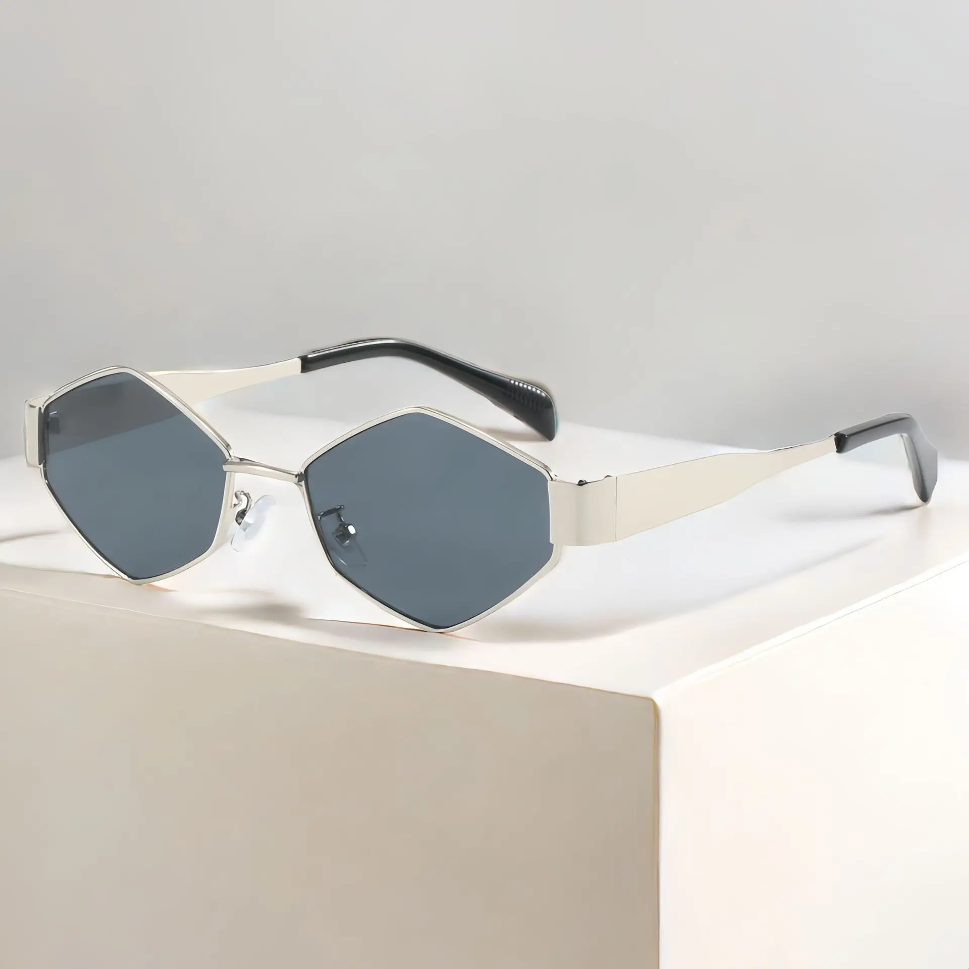 Diamond Metal Sunglasses Ladies Green Photo Concave 2024