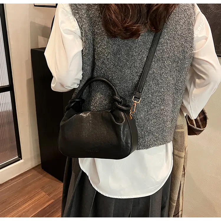 Women's Retro Pleated Shoulder Bag Brown 2024 — feature 19