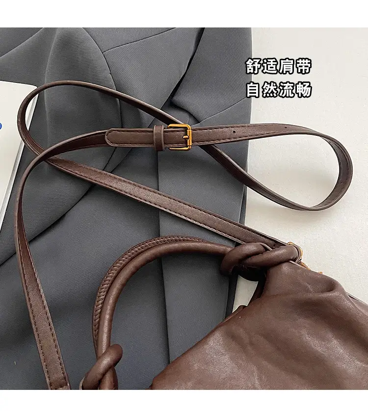 Women's Retro Pleated Shoulder Bag Brown 2024 — feature 6