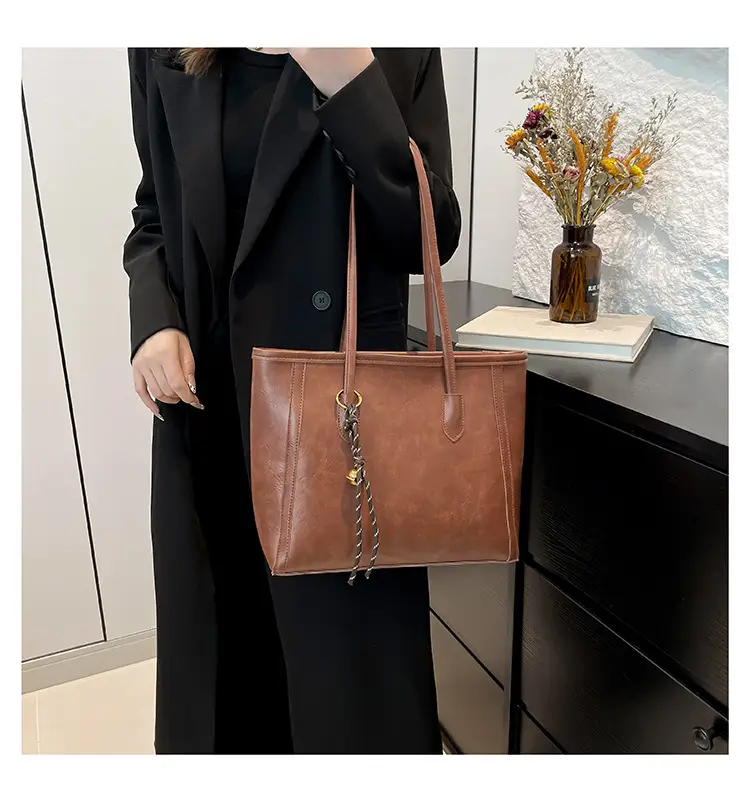 Women's Large Capacity Leather Tote Bag Brown 2024 — feature 9