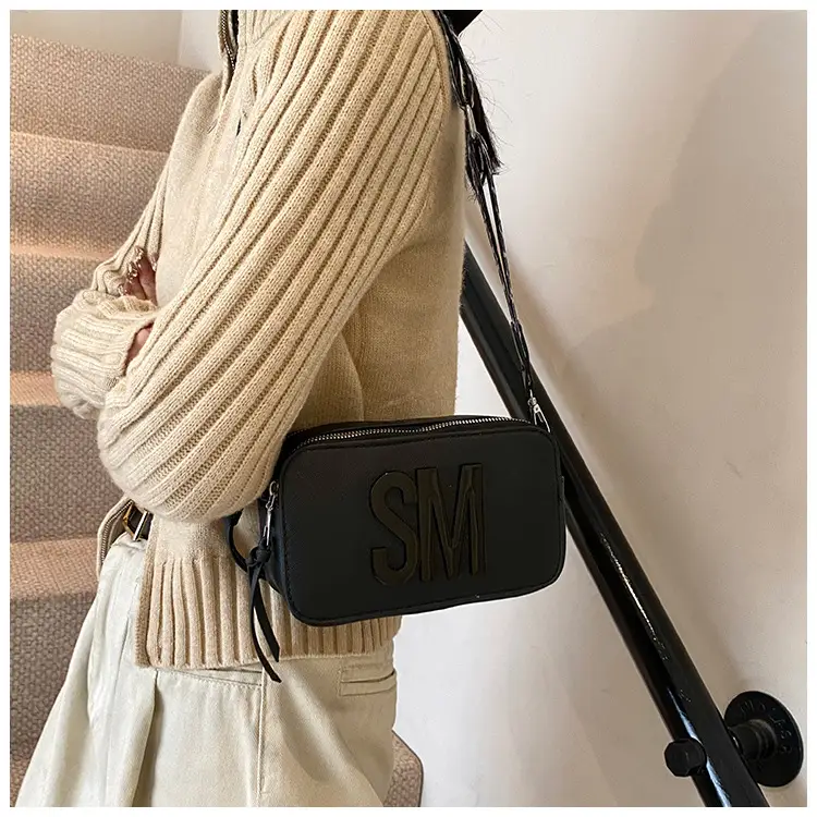 2024 SM Crossbody Bag Women White Square Design — feature 19