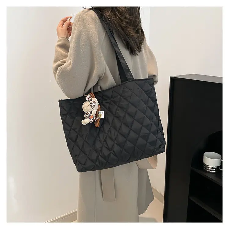 Korean Style Quilted Shoulder Bag for Women - Image 6