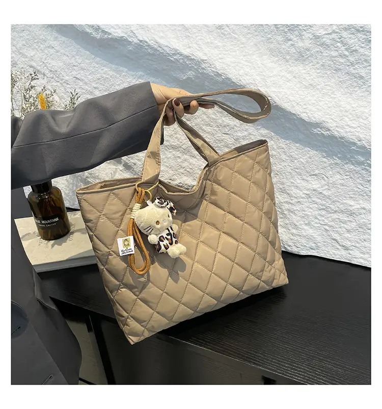 Korean Style Quilted Shoulder Bag for Women — feature 19