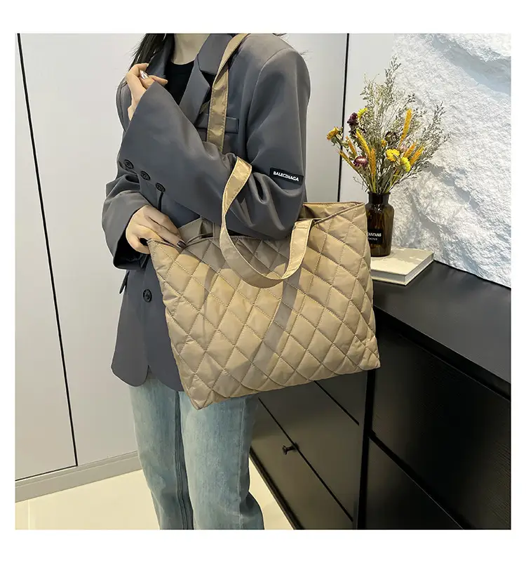 Korean Style Quilted Shoulder Bag for Women — feature 23