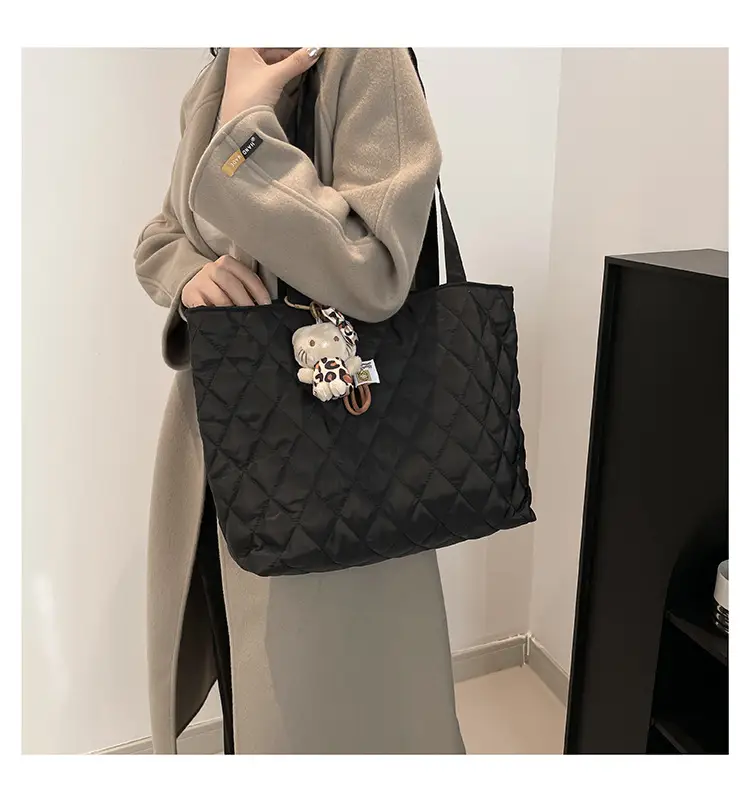 Korean Style Quilted Shoulder Bag for Women — feature 25