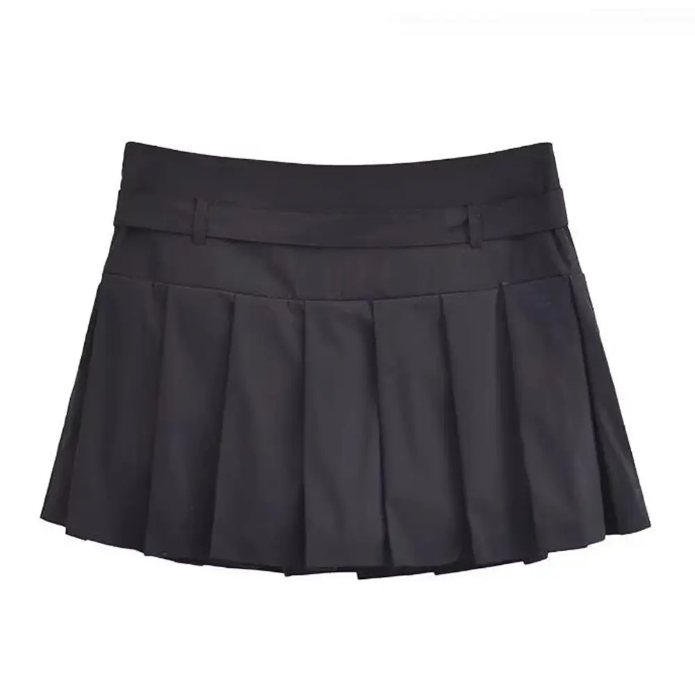 Black Pleated Belted Shorts for Women - Image 3