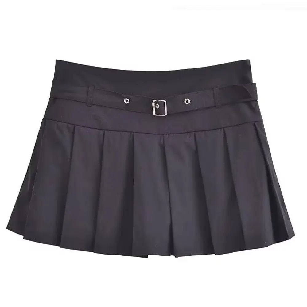 Black Pleated Belted Shorts for Women - Image 6