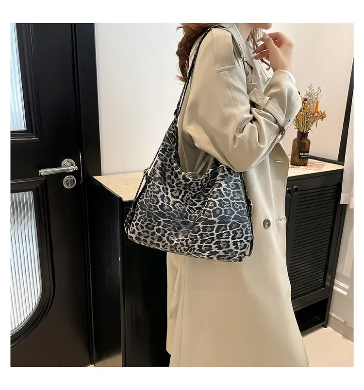 Women's Leopard Print Shoulder Bag Large Capacity — feature 12