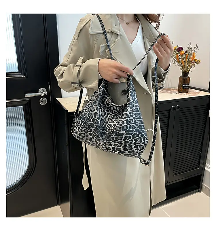 Women's Leopard Print Shoulder Bag Large Capacity — feature 14