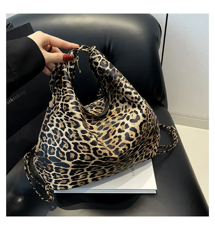Women's Leopard Print Shoulder Bag Large Capacity — feature 17