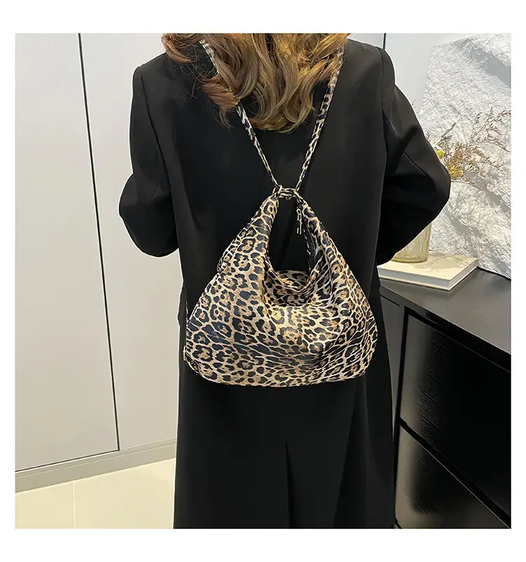 Women's Leopard Print Shoulder Bag Large Capacity — feature 9
