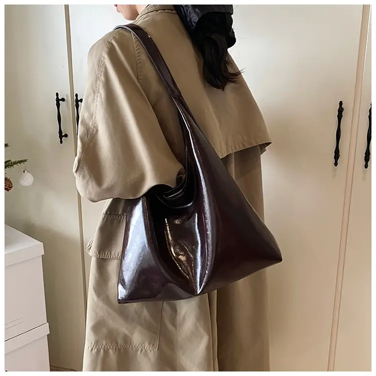 2024 Women's Red Underarm Bag Large Capacity — feature 15