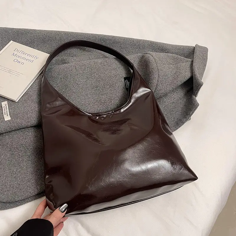 2024 Women's Red Underarm Bag Large Capacity - Image 3