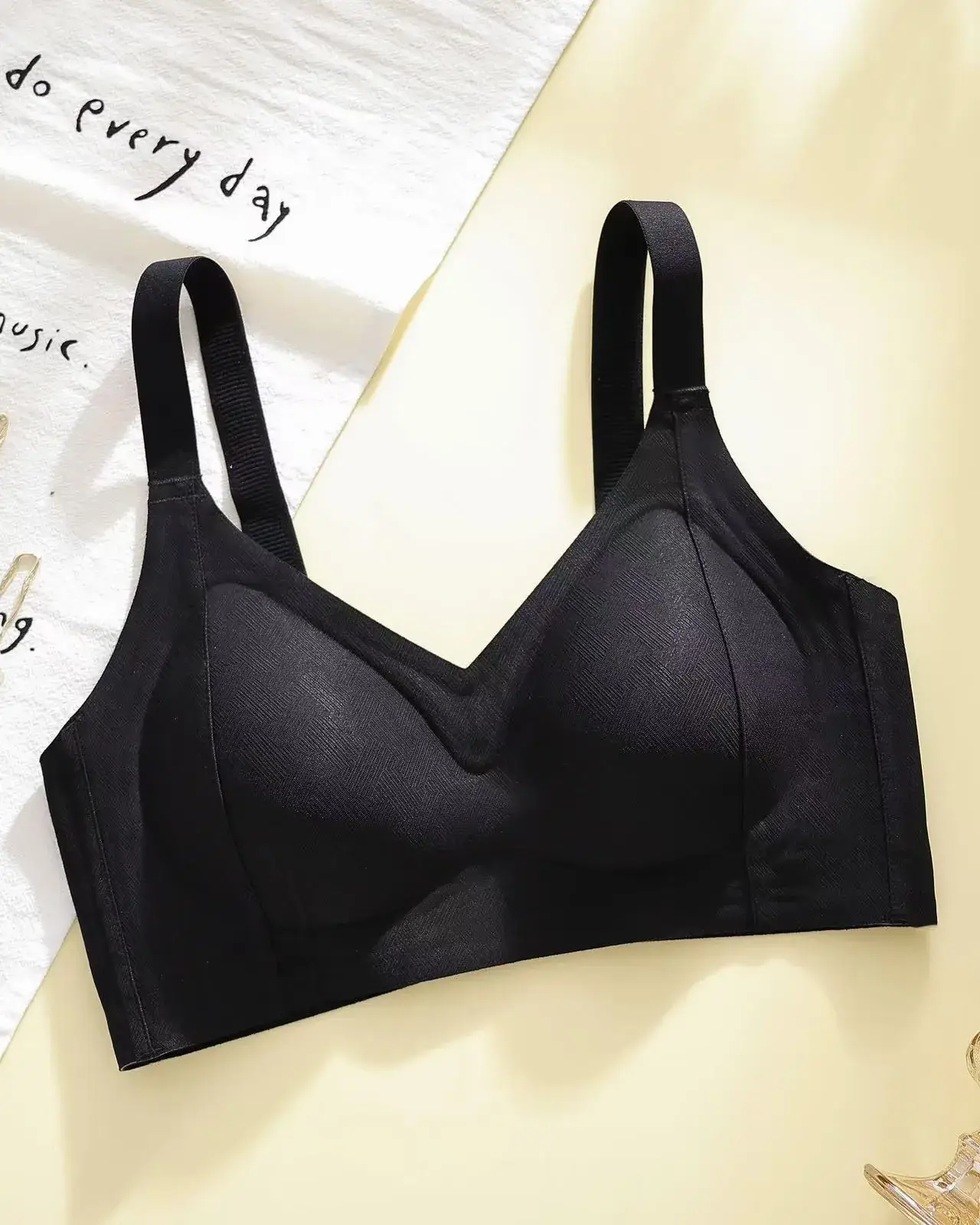 Jane Mani Red Jelly Soft Fixed Cup Bra for Women - Image 3