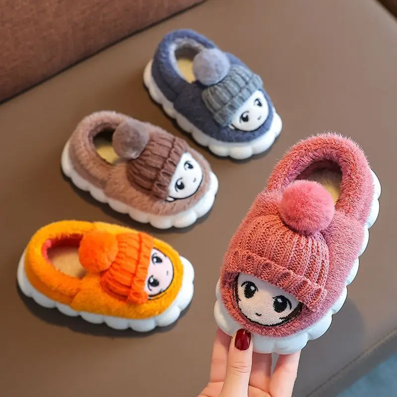 Children's cotton slippers bag with autumn and winter boys and girls non-slip indoor cartoon cute warm plush baby cotton shoes