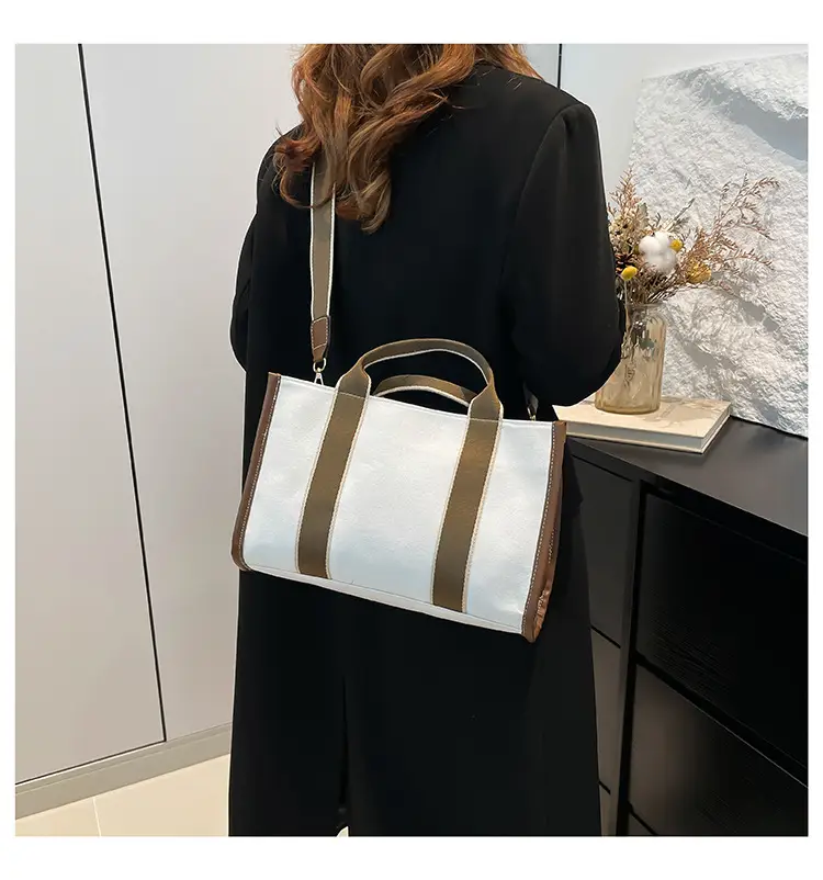 2024 Women's White Black Striped Shoulder Crossbody Bag — feature 18