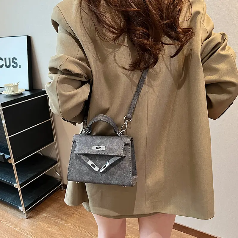 Women's Blue Leather Shoulder Bag 2025 Winter Trendy - Image 8