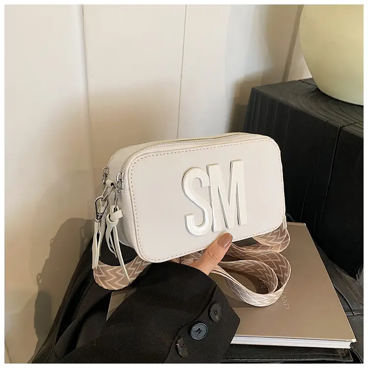 Women's Casual Square Bag with Wide Strap - Image 2
