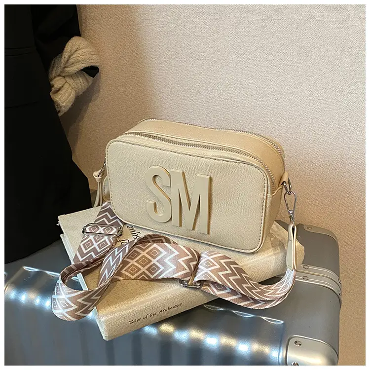 Women's Casual Square Bag with Wide Strap - Image 3