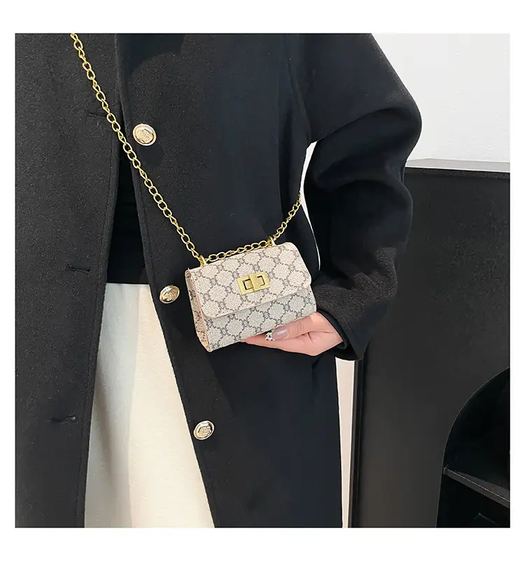 Women's Black Gold Chain Shoulder Bag Small Square Casual Fashion — feature 13