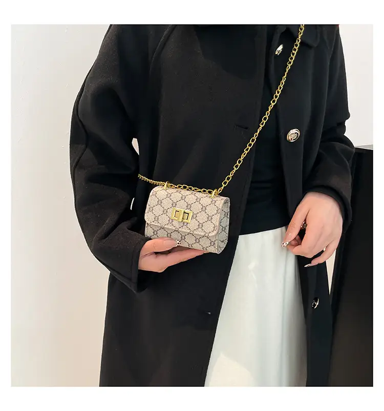 Women's Black Gold Chain Shoulder Bag Small Square Casual Fashion — feature 14