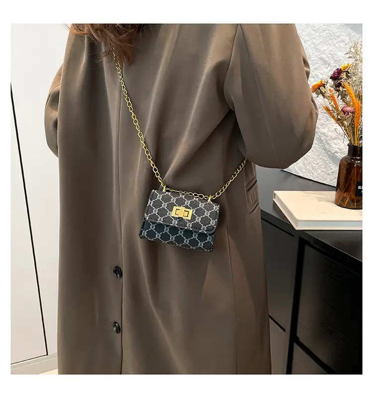 Women's Black Gold Chain Shoulder Bag Small Square Casual Fashion — feature 9