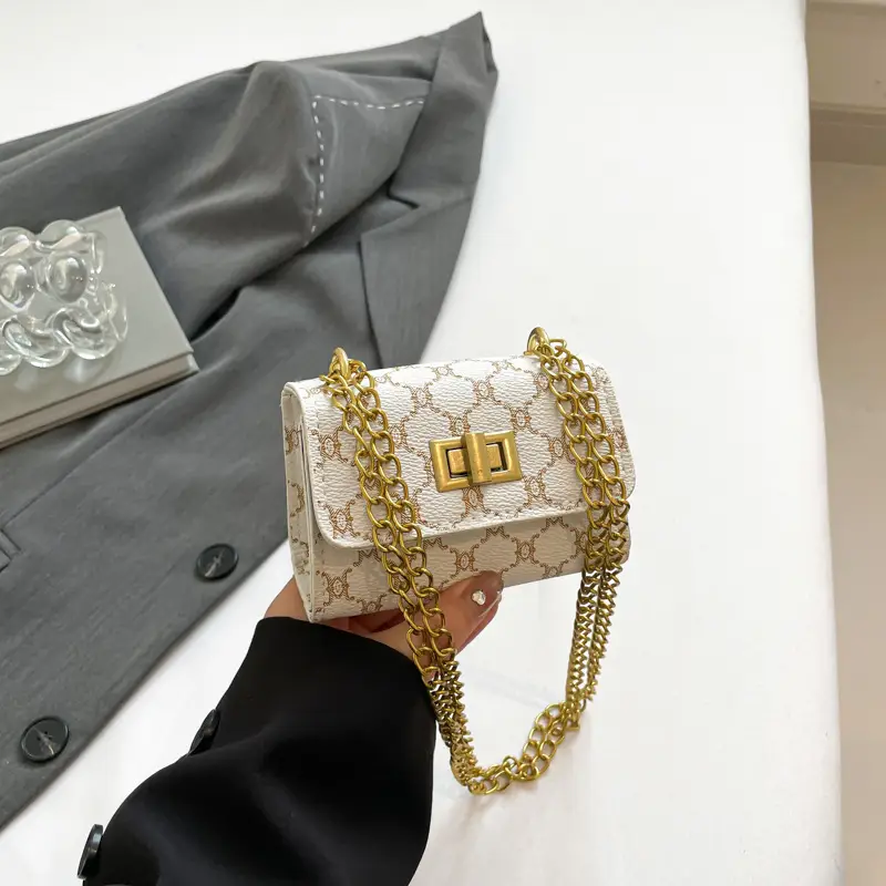 Women's Black Gold Chain Shoulder Bag Small Square Casual Fashion - Image 2