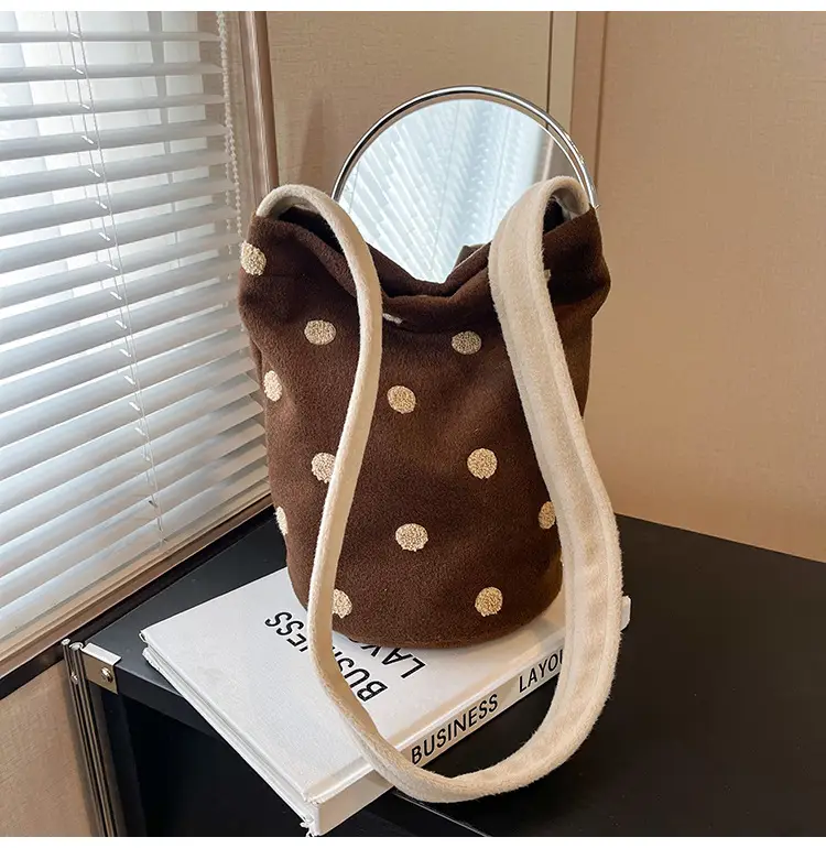 Women's Polka Dot Shoulder Bag Winter Commute Large — feature 17