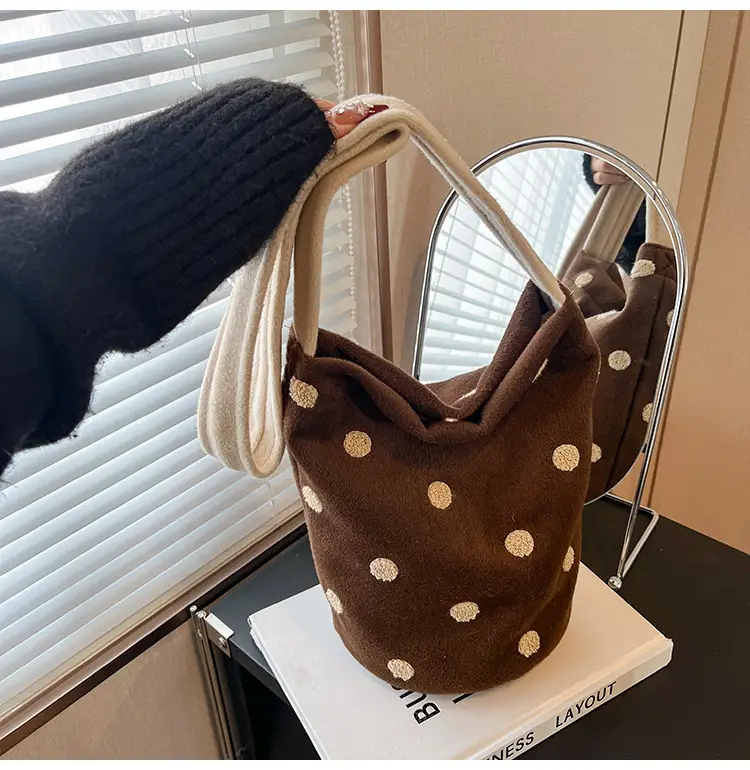 Women's Polka Dot Shoulder Bag Winter Commute Large — feature 18