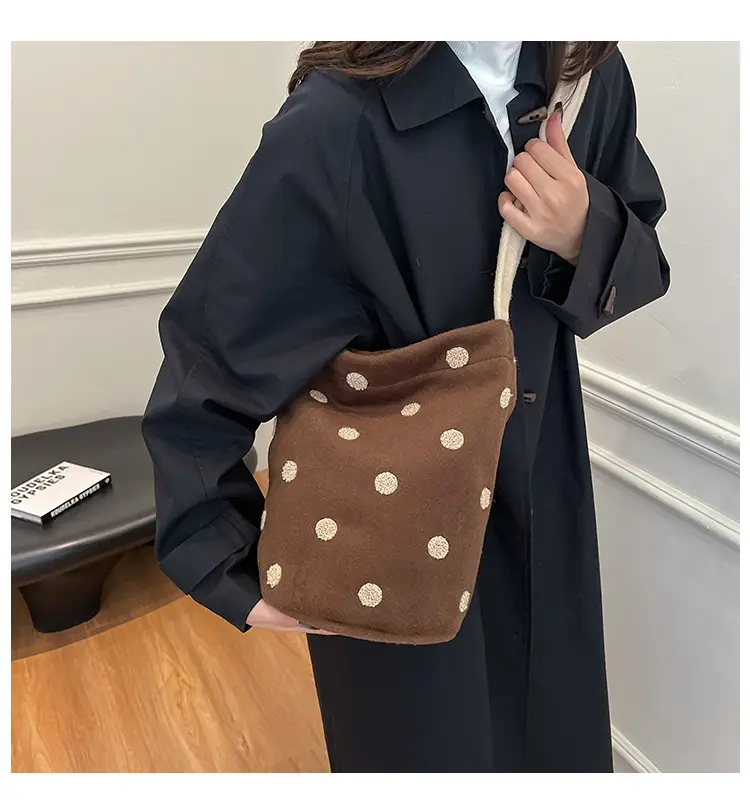 Women's Polka Dot Shoulder Bag Winter Commute Large — feature 3