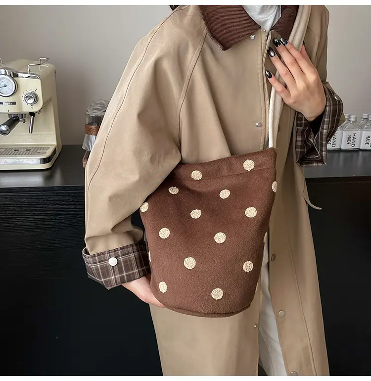 Women's Polka Dot Shoulder Bag Winter Commute Large — feature 33