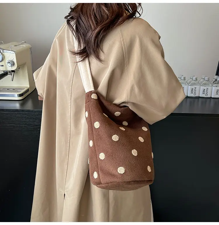Women's Polka Dot Shoulder Bag Winter Commute Large — feature 34