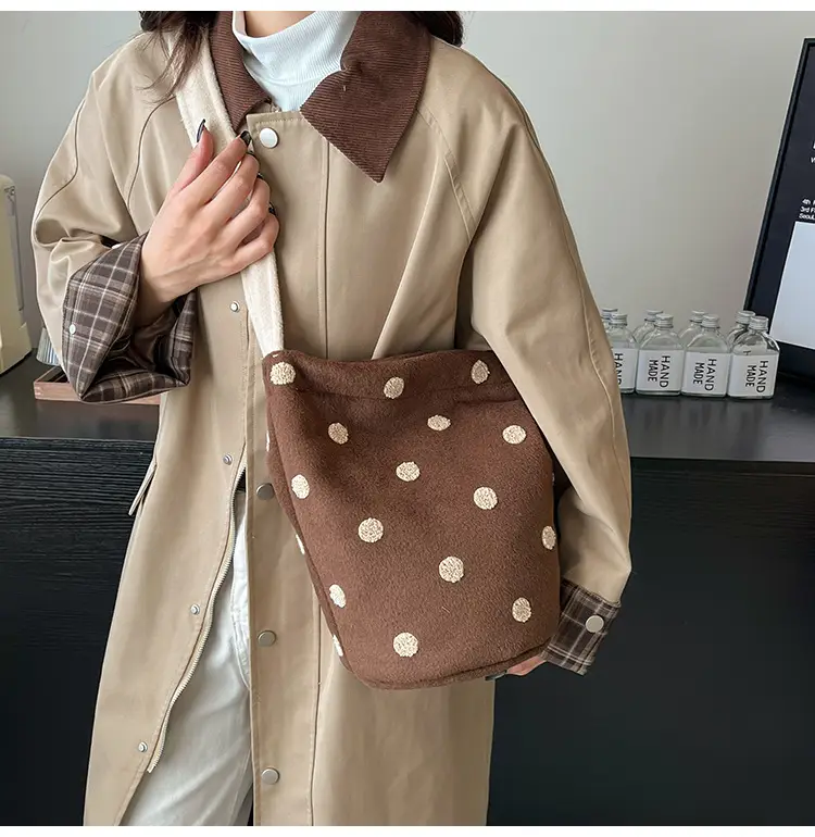 Women's Polka Dot Shoulder Bag Winter Commute Large — feature 35