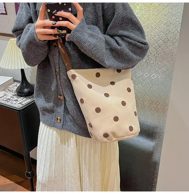 Women's Polka Dot Shoulder Bag Winter Commute Large — feature 42