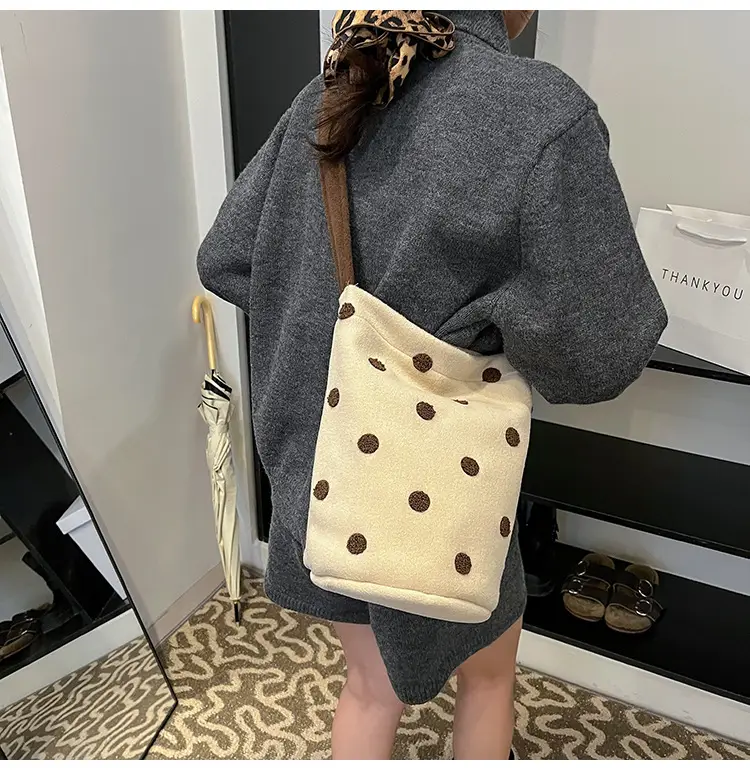 Women's Polka Dot Shoulder Bag Winter Commute Large — feature 44