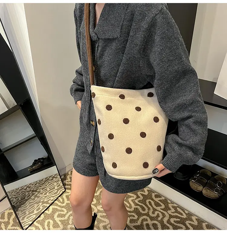 Women's Polka Dot Shoulder Bag Winter Commute Large — feature 46