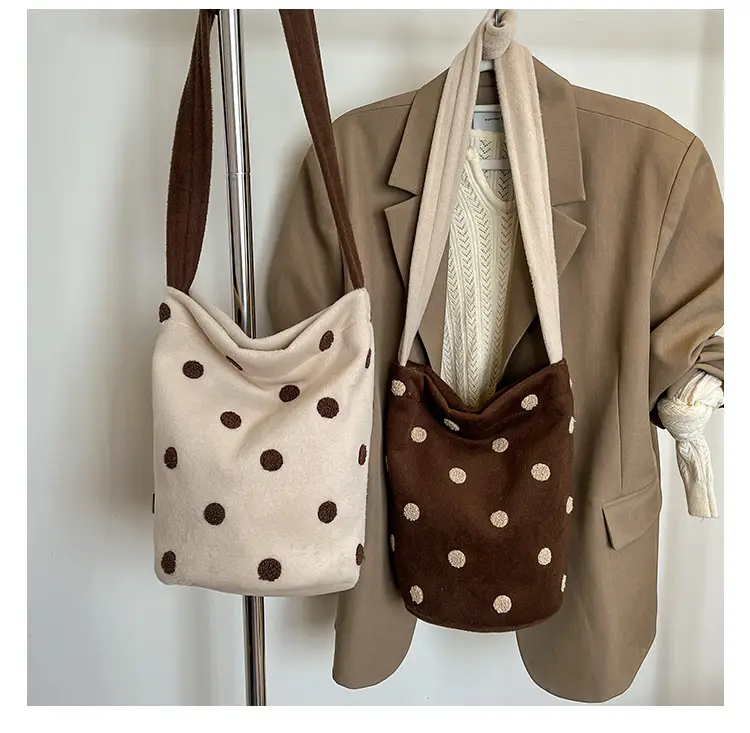 Women's Polka Dot Shoulder Bag Winter Commute Large — feature 8