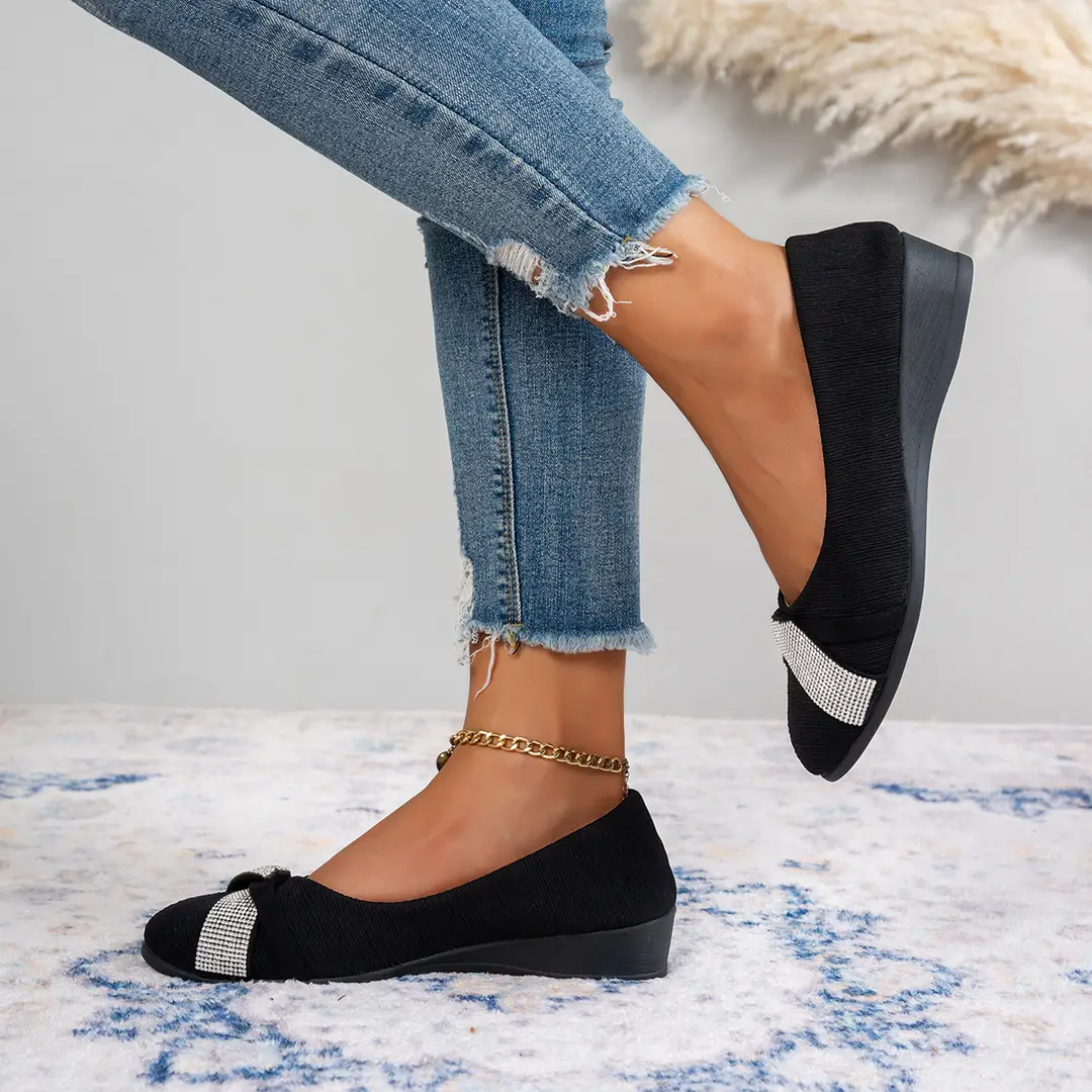 Round Head Flat 2025 New Arrival plus size Fashion Single Shoes Women's Rhinestone Shallow Mouth Slip-on Mom Shoes Casual Shoes - Image 5
