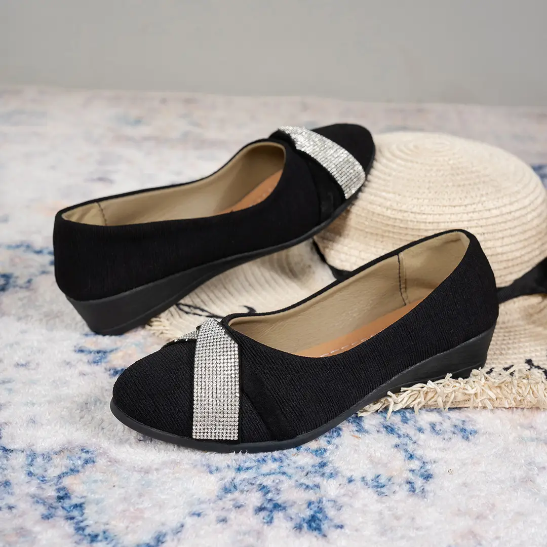 Round Head Flat 2025 New Arrival plus size Fashion Single Shoes Women's Rhinestone Shallow Mouth Slip-on Mom Shoes Casual Shoes - Image 6