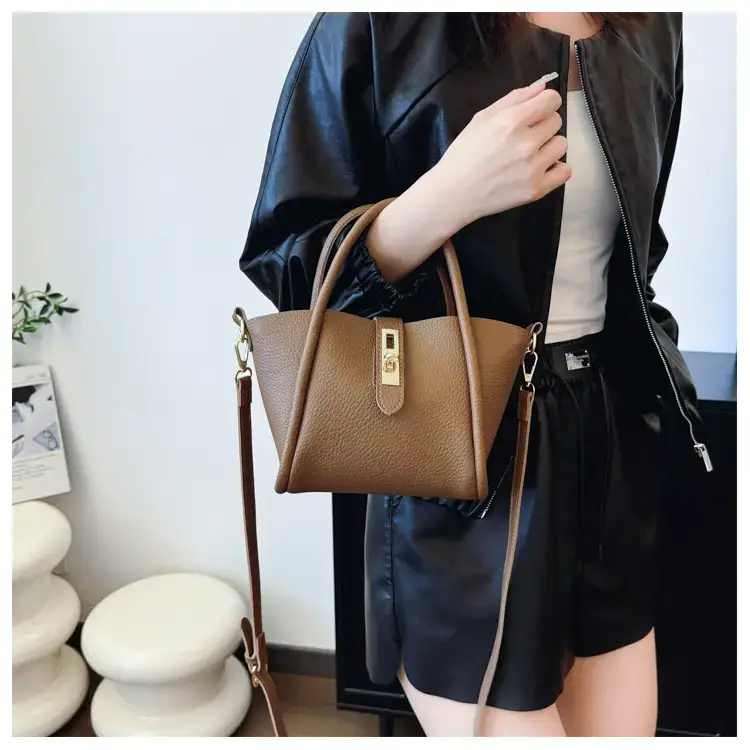 Women's 2024 Winter Brown Leather Shoulder Bag with Logo — feature 13