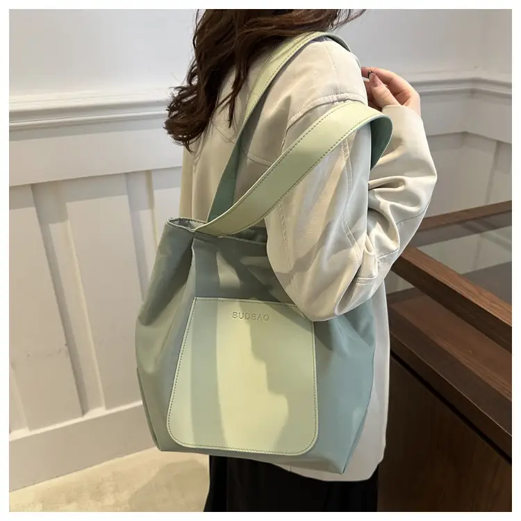 Women's Light Grey Shoulder Bag 2024 — feature 11
