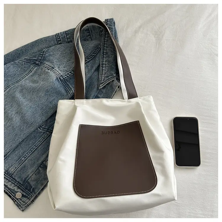 Women's Light Grey Shoulder Bag 2024 — feature 8