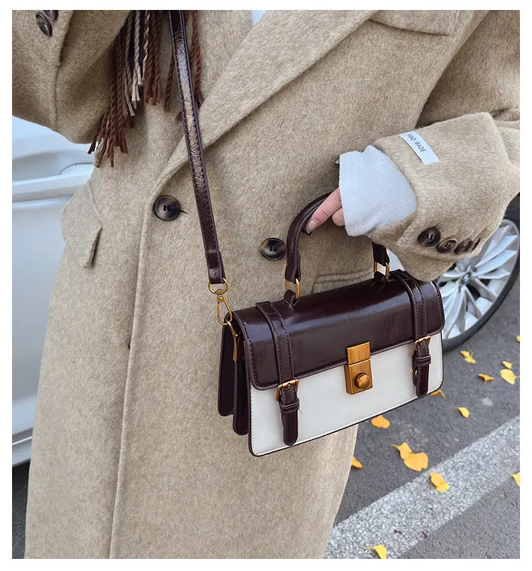 Women's Retro Crossbody Bag Brown 2025 — feature 3